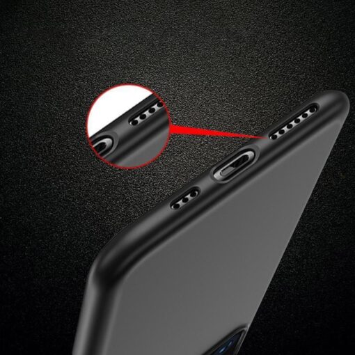 iPhone 11 Pro Max matt silikoonist umbris must 6