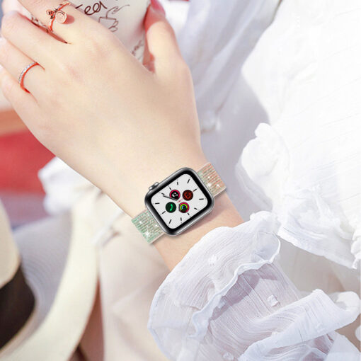 Apple Watch rihm 384041mm Chameleon sadelev silikoonist Crystal hobe 6