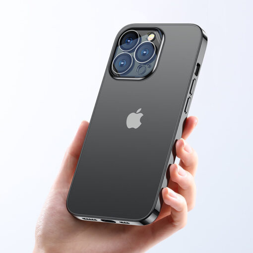 iPhone 14Q PRO umbris silikoonist koos kaetud kaameraga labipaistev ja metalliku servaga 4