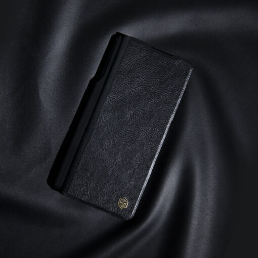 Samsung Z Fold 5 kaaned Nillkin Qin Leather Pro kunstnahast ja silikoonist raamiga kuldne 14