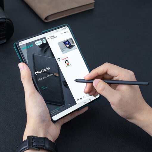 Samsung Z Fold 5 kaaned Nillkin Qin Leather Pro kunstnahast ja silikoonist raamiga pruun 9