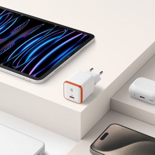 Spigen EE301EU seinadapter Arcstation Essential USB C 30W valge 3